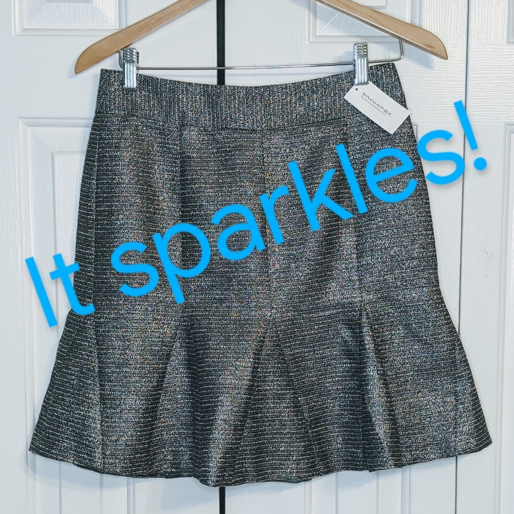 NWT Banana Republic Fluted Shine ✨ Skirt